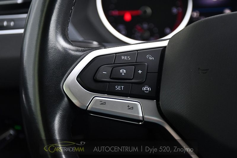 Volkswagen Tiguan 2.0TDi DSG NAVI TAŽNÉ ČR 1.M - fotka 27 z 53