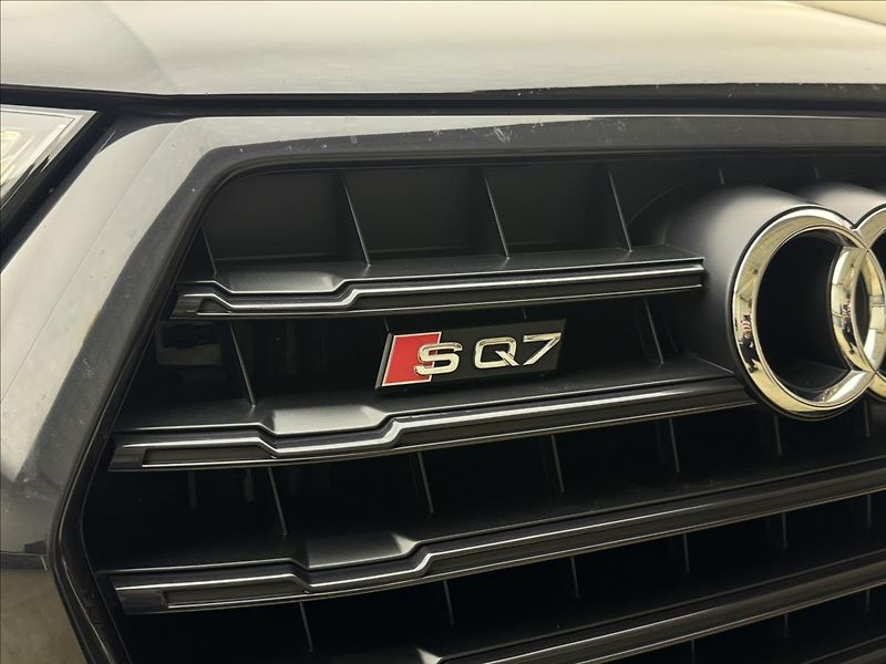 Audi SQ7 4,0 V8 MATRIX BOSE DPH 360° CZ - fotka 45 z 52