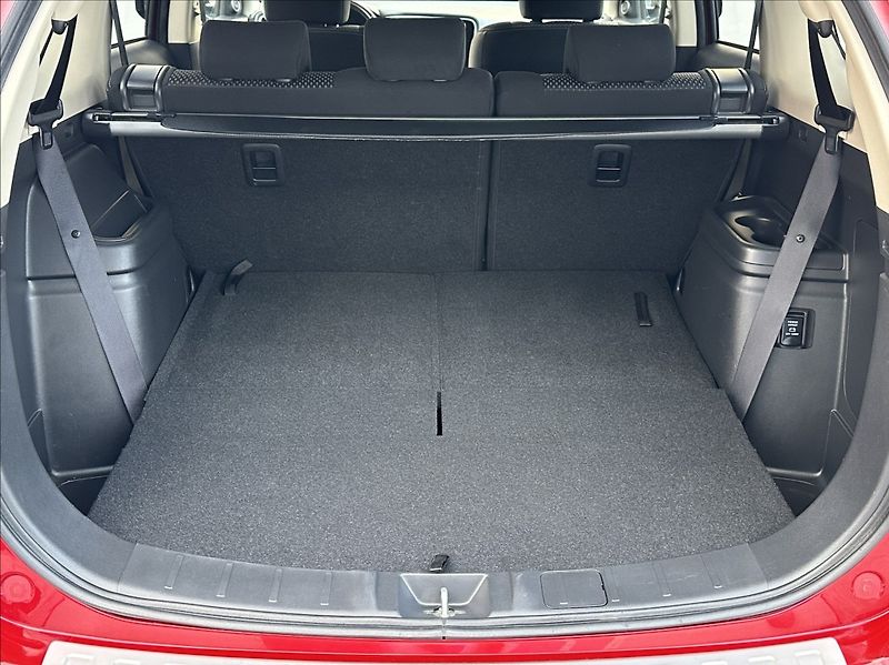 Mitsubishi Outlander 2,2 DI-D 150PS  Intense+ -7 4x - fotka 41 z 53