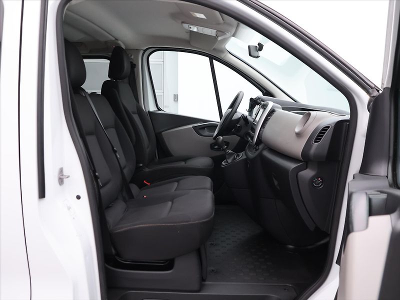 Renault Trafic 1,6 dCi Long 6-Míst Klima DPH - fotka 12 z 28