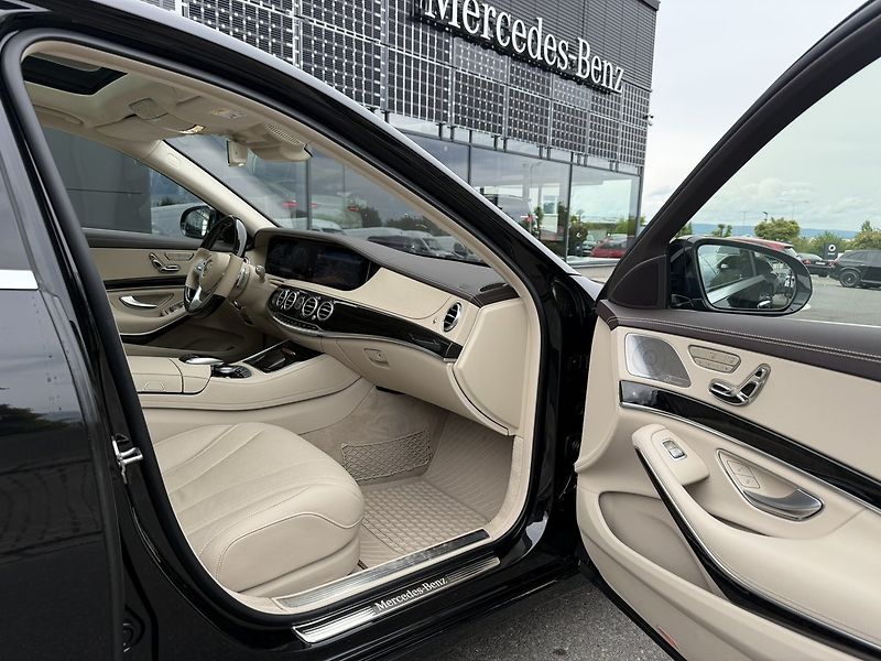 Mercedes-Benz Třídy S (2018) 560 4MATIC LONG - fotka 43 z 55