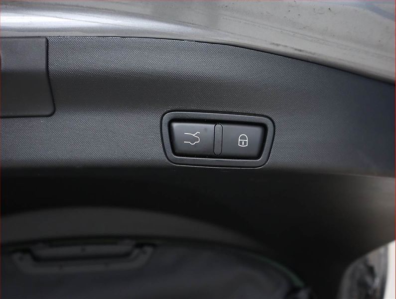 Alfa Romeo Stelvio (2018) 2.2 Diesel, Automat, Kůže - fotka 18 z 20