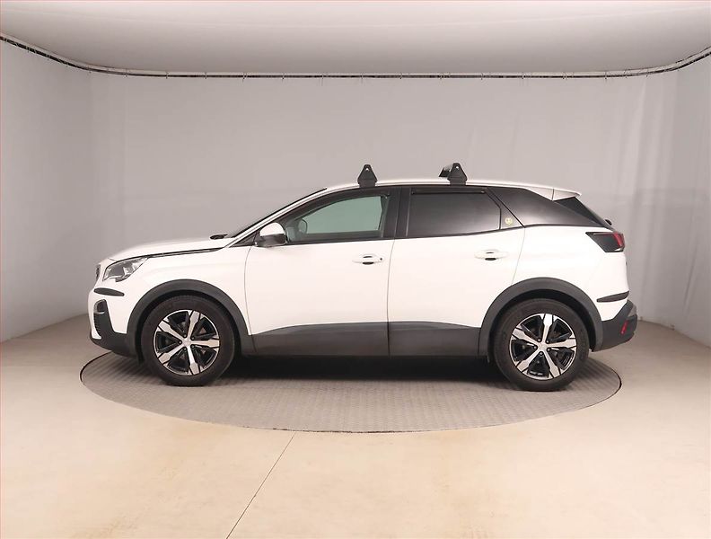 Peugeot 3008 (2020) 1.2 PureTech, Serv.kniha - fotka 3 z 15
