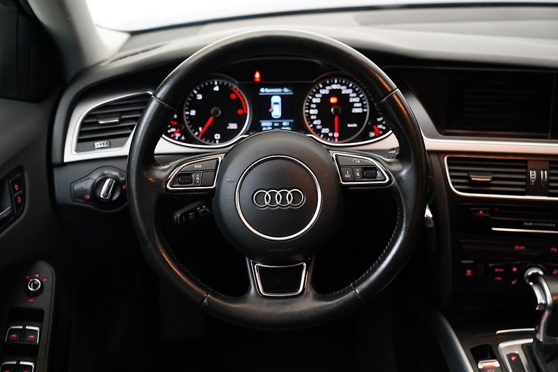 Audi A4 - fotka 18 z 27