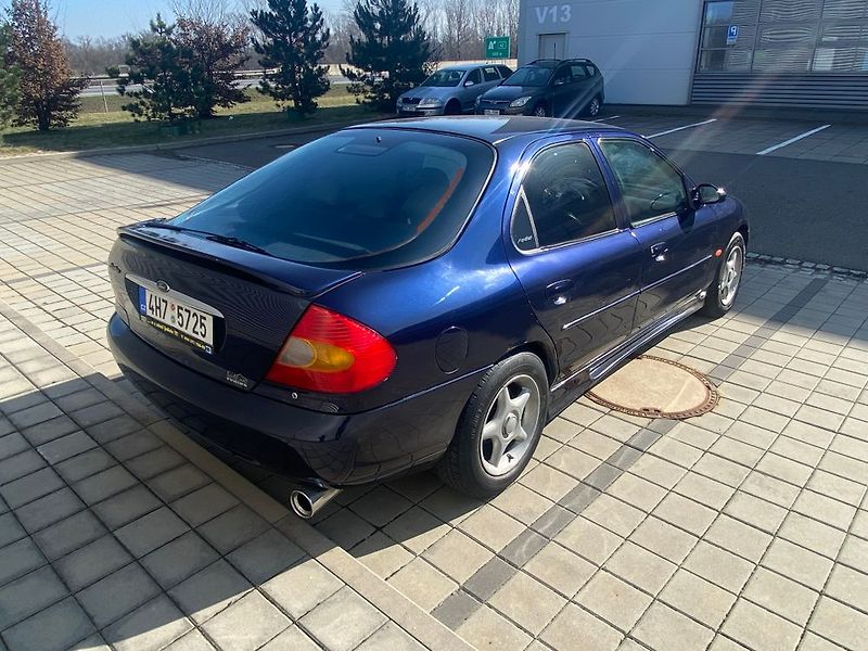 Ford Mondeo (1998) - fotka 39 z 40