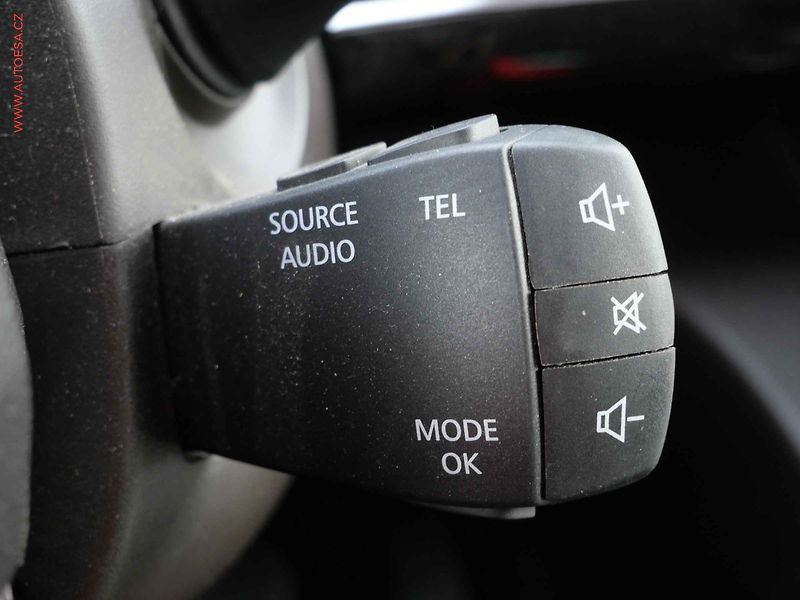 Renault Espace (2018) 1.8 TCe, ČR, AT, LED, navi - fotka 19 z 33