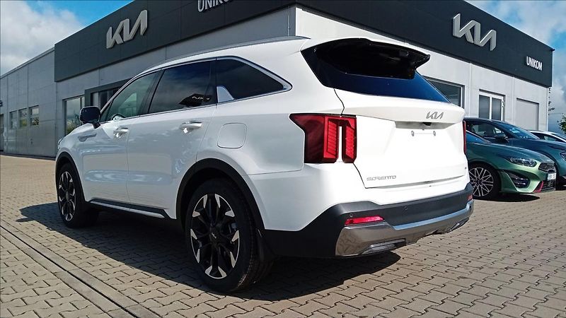 Kia Sorento 2,2 7P 4x4 8DCT TOP (2026) - fotka 4 z 6