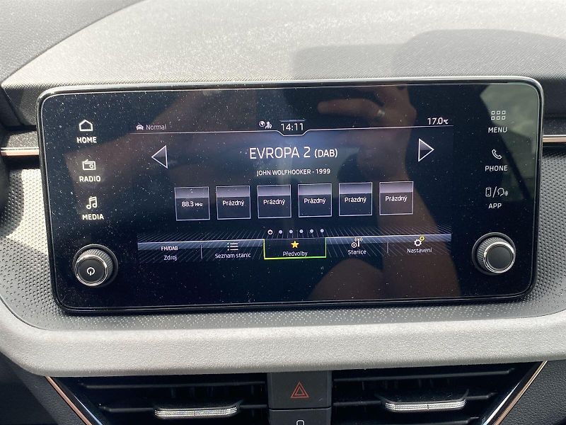 Škoda Scala (2025) 1.5 TSI Top Selection - fotka 14 z 32