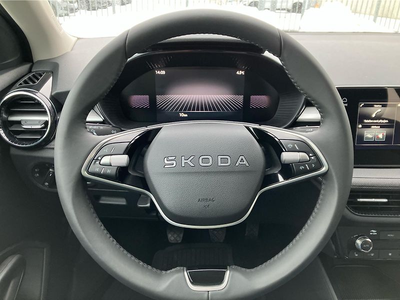 Škoda Fabia 1,0 MPI 59 kW Selection - fotka 13 z 29