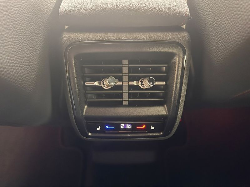 Škoda Kodiaq (2026) RS 2.0 TSI Panorama 195 kW - fotka 23 z 24
