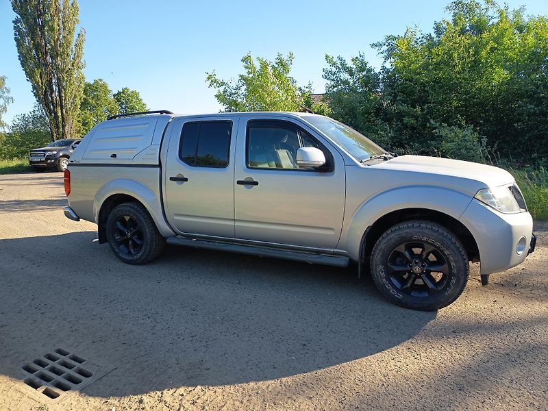 Nissan Navara (2010) - fotka 12 z 33