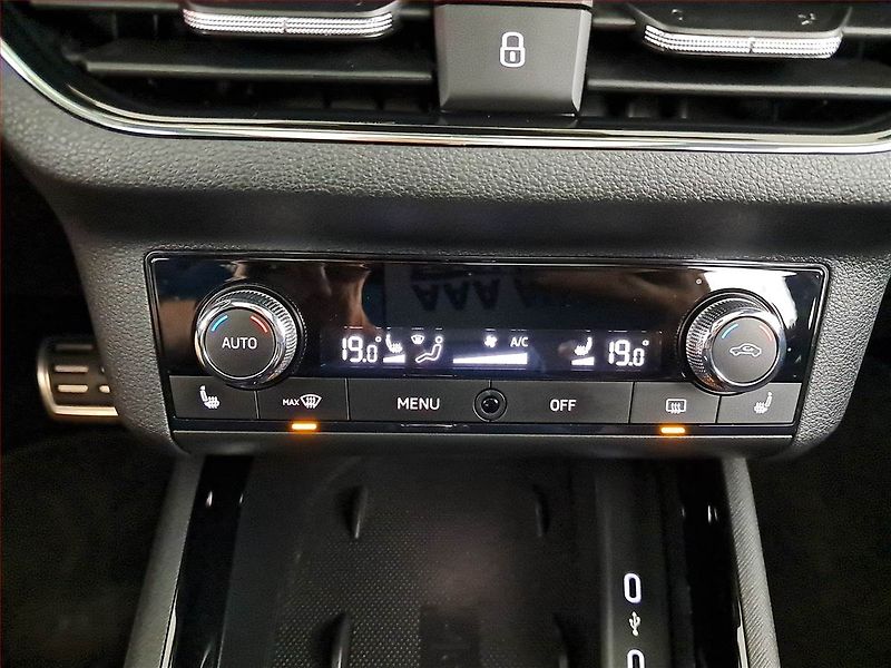 Škoda Kamiq (2019) Monte Carlo 1.5 TSI - fotka 18 z 23