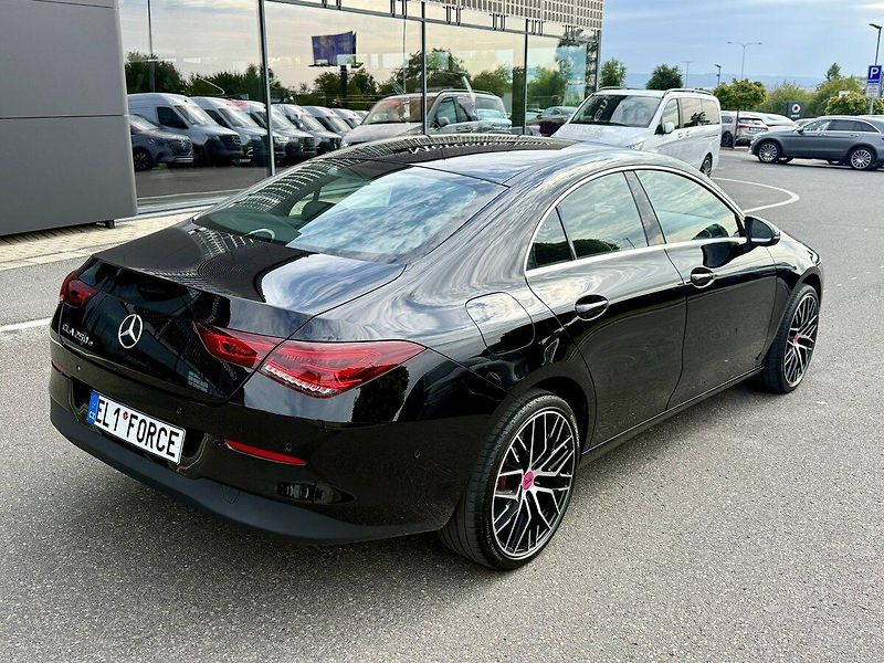 Mercedes-Benz CLA (2022) 250 e - fotka 38 z 38