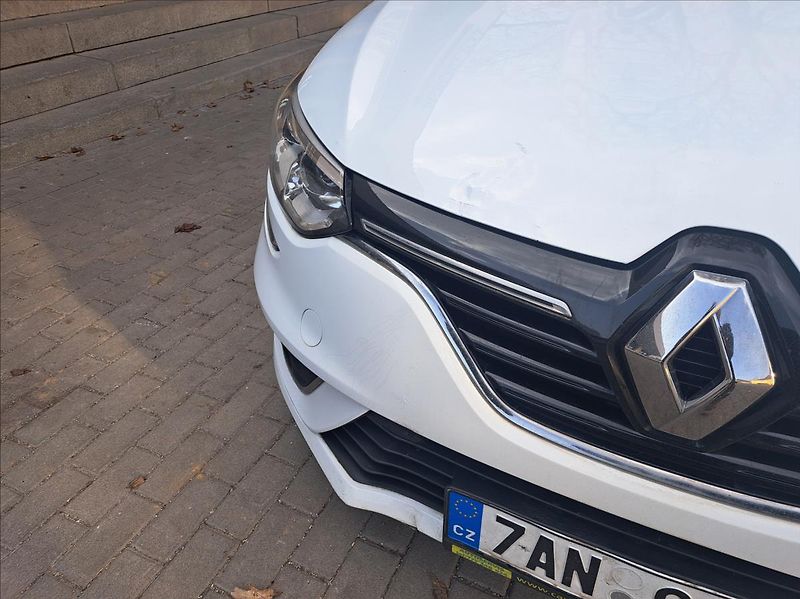 Renault Mégane 1,5 dCi - fotka 15 z 38