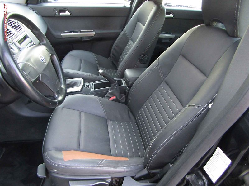 Volvo V50 (2006) 1.6D, Xenon, klima - fotka 9 z 16