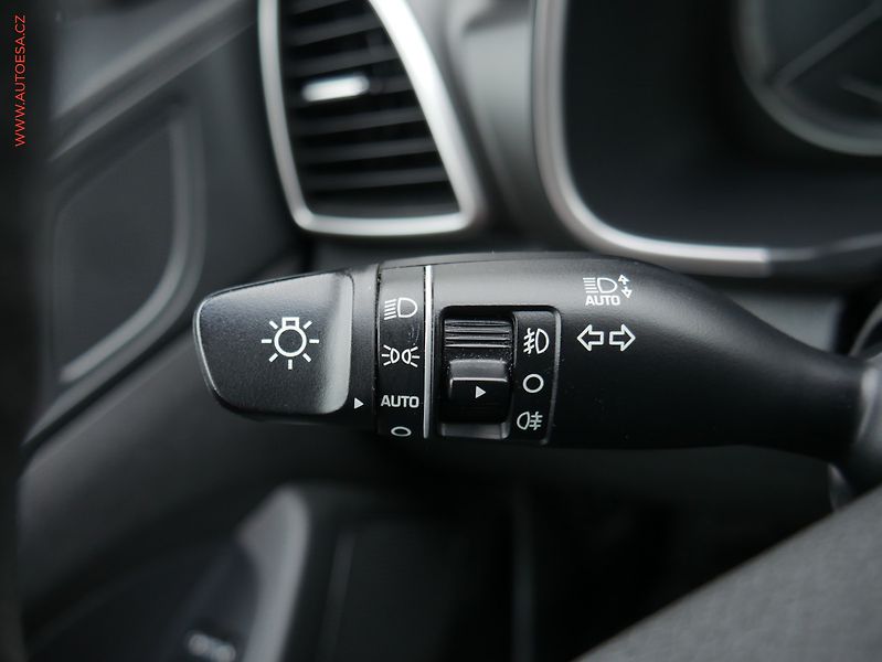 Hyundai Tucson (2018) 1.6 T-GDi 4x4, ČR, AT, LED - fotka 14 z 29