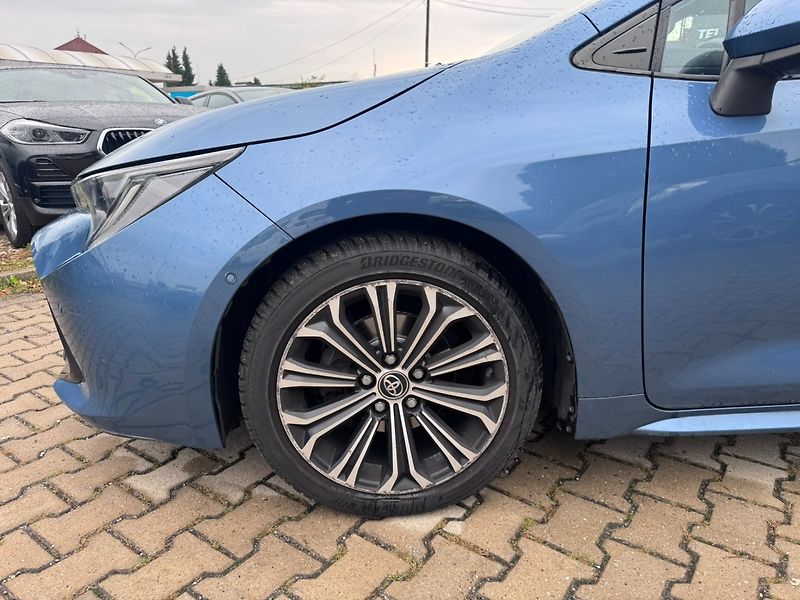Toyota Corolla (2019) 1,2i 85KW TURBO SPOJKA 2. MAJ - fotka 14 z 50