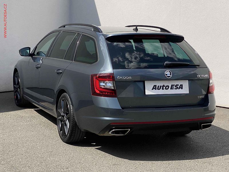 Škoda Octavia (2018) 2.0 TDi, RS, DSG - fotka 6 z 20