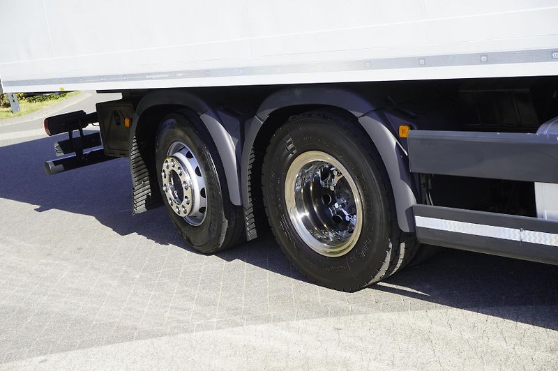 MAN TGX (2023) 26.510 6×2-4 / Krone 18 EPAL  - fotka 11 z 24