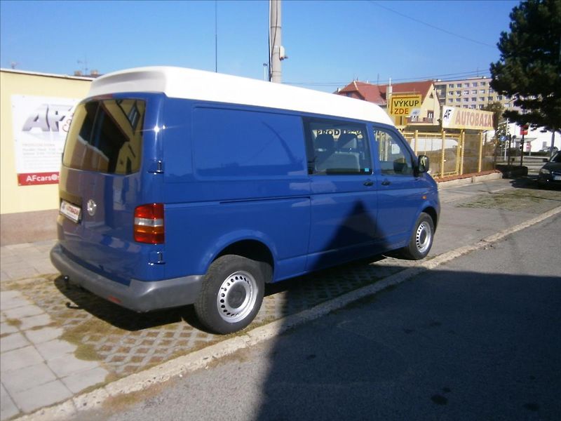 Volkswagen Transporter 1,9 TDI 77 KW 6 MÍST L2H2 - fotka 6 z 13