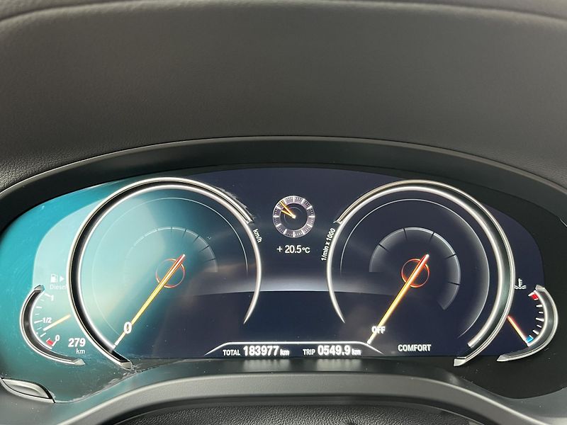 BMW X3 (2018) 30D xDRIVE LUXURY LINE - fotka 26 z 46