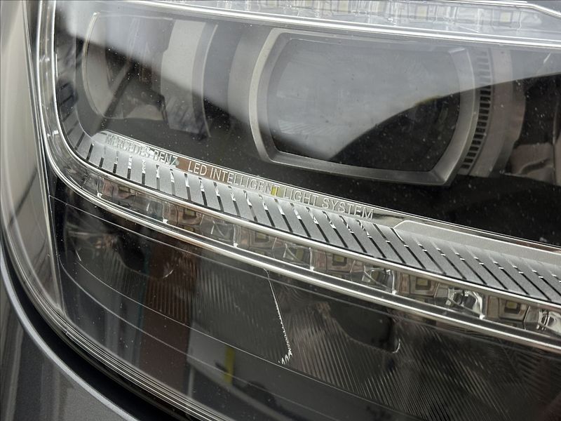 Mercedes-Benz CLS 3,0 DPH 4X4 H/K AMG LED ACC ČR - fotka 49 z 59