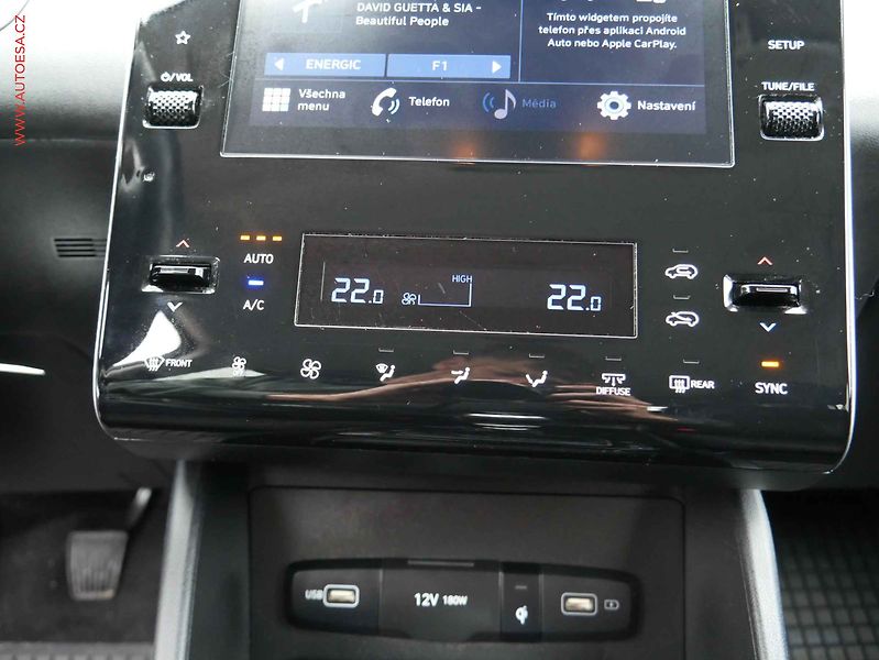 Hyundai Tucson (2023) 1.6 T-GDi, 1.maj,ČR, servis - fotka 13 z 17