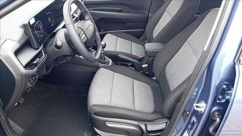 Kia Stonic 1,0 T-GDi SPIN - fotka 9 z 14