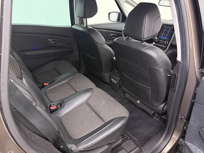 Renault Grand Scénic 1.3TCe 103kW Bose 7-Míst TZ - fotka 7 z 12