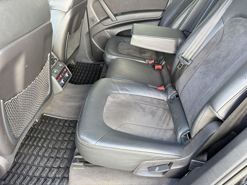 Audi Q7 3.0 180kw - fotka 29 z 37