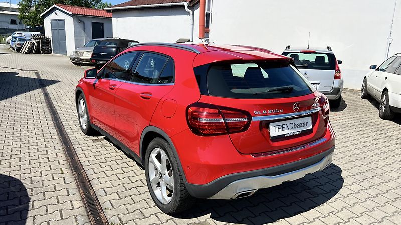 Mercedes-Benz GLA 200 D 100 KW 4 matic - fotka 4 z 14