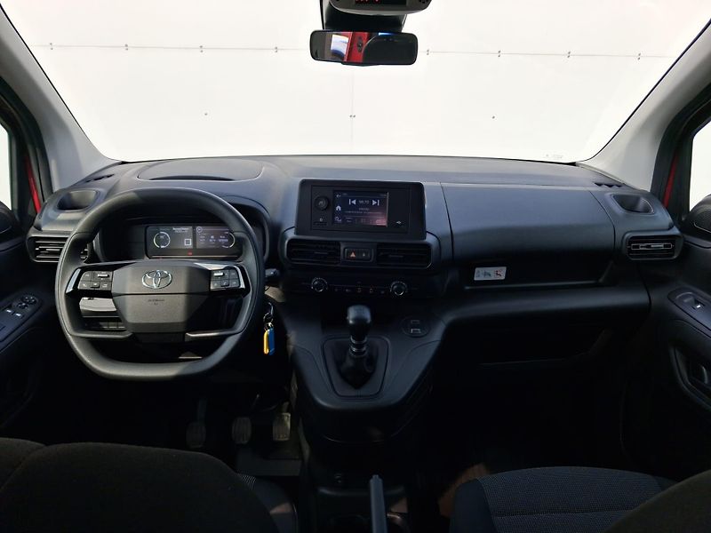 Toyota ProAce City 1.5 D-4D Extra CrewCab Active - fotka 5 z 23
