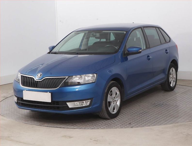 Škoda Rapid (2015) Spaceback 1.2 TSI - fotka 2 z 14