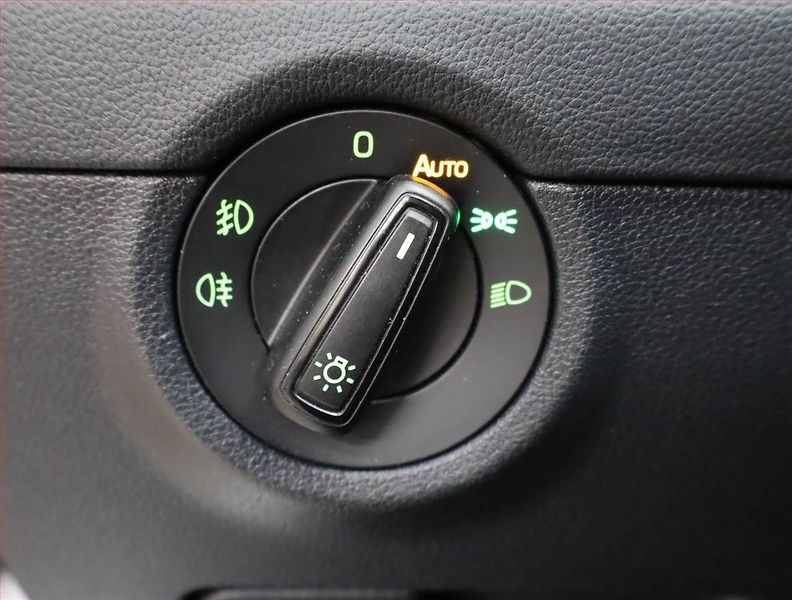 Škoda Octavia (2019) Scout 2.0 TDI, 4X4, Automat - fotka 19 z 19