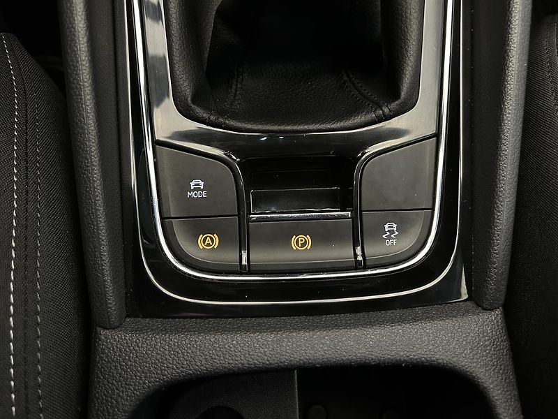 Škoda Karoq 2.0 TDI Style - fotka 16 z 23