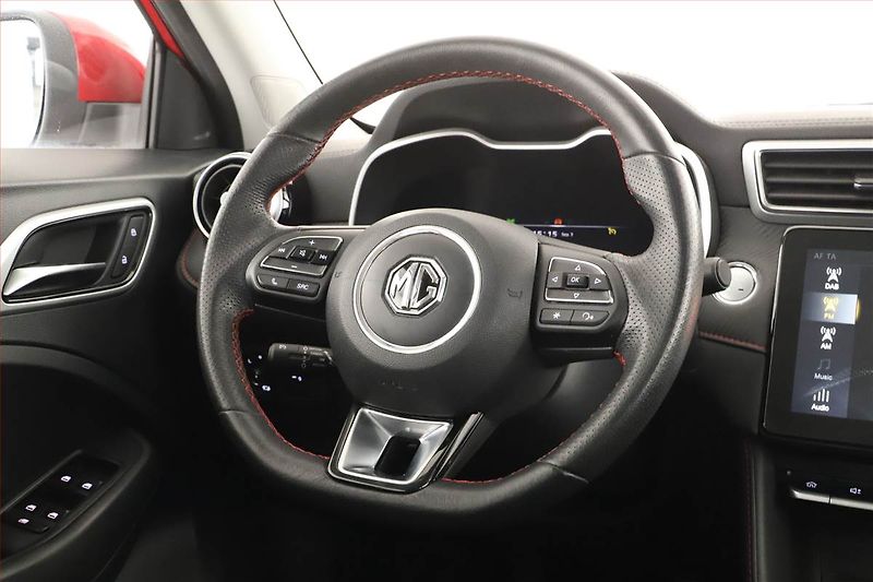 MG ZS (2023) 1.0 Turbo, Automat, ČR,1.maj - fotka 8 z 15
