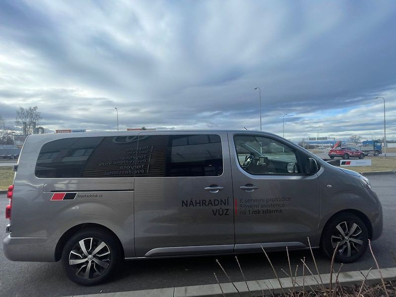 Toyota ProAce Verso 2.0D 177HP A/T Business 9 Comf - fotka 11 z 31