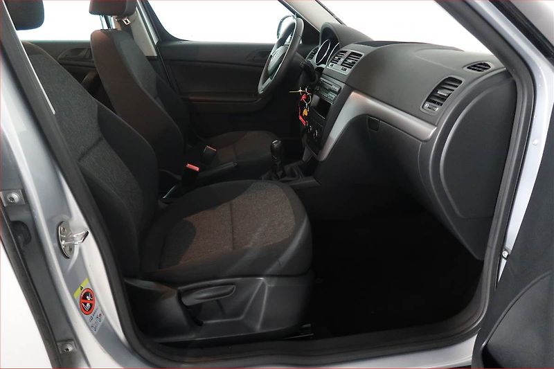 Škoda Yeti (2014) Ambition 1.2 TSI - fotka 9 z 15