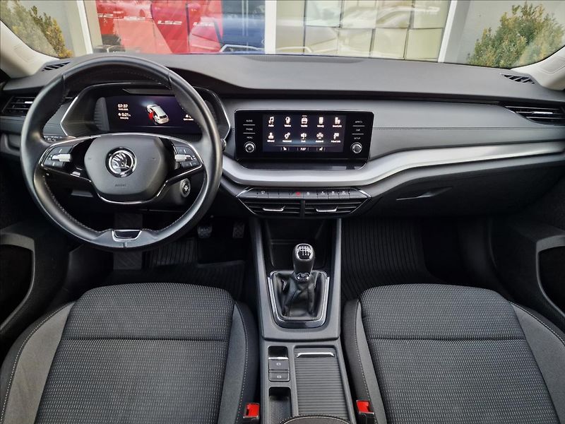 Škoda Octavia 2.0TDI,původ ČR,1.Maj,2x kola - fotka 24 z 50