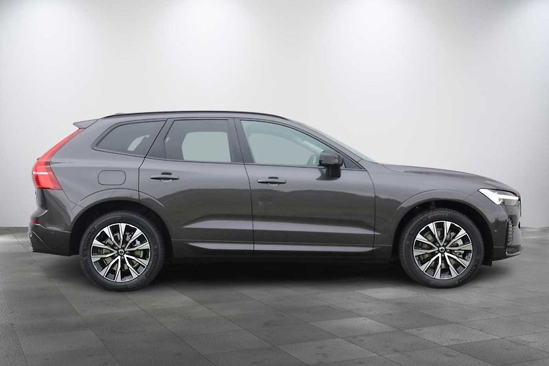 Volvo XC60 B5 AWD PLUS, LIGHT PAKET, ACC - fotka 6 z 18