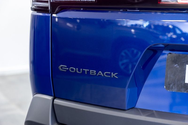 Subaru E-Outback 74.7 kWh AWD Executive H/K Ven - fotka 8 z 14