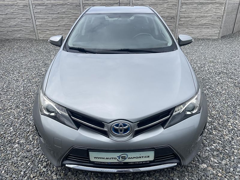 Toyota Auris 1.8i 16v HYBRID AUT SERVIS TOP - fotka 6 z 172