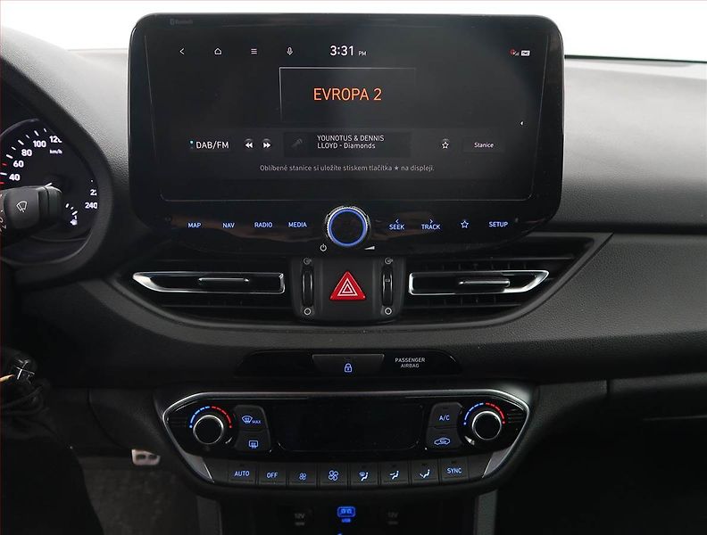 Hyundai i30 (2022) N-Line 1.5 T-GDI MHEV, ČR - fotka 12 z 19