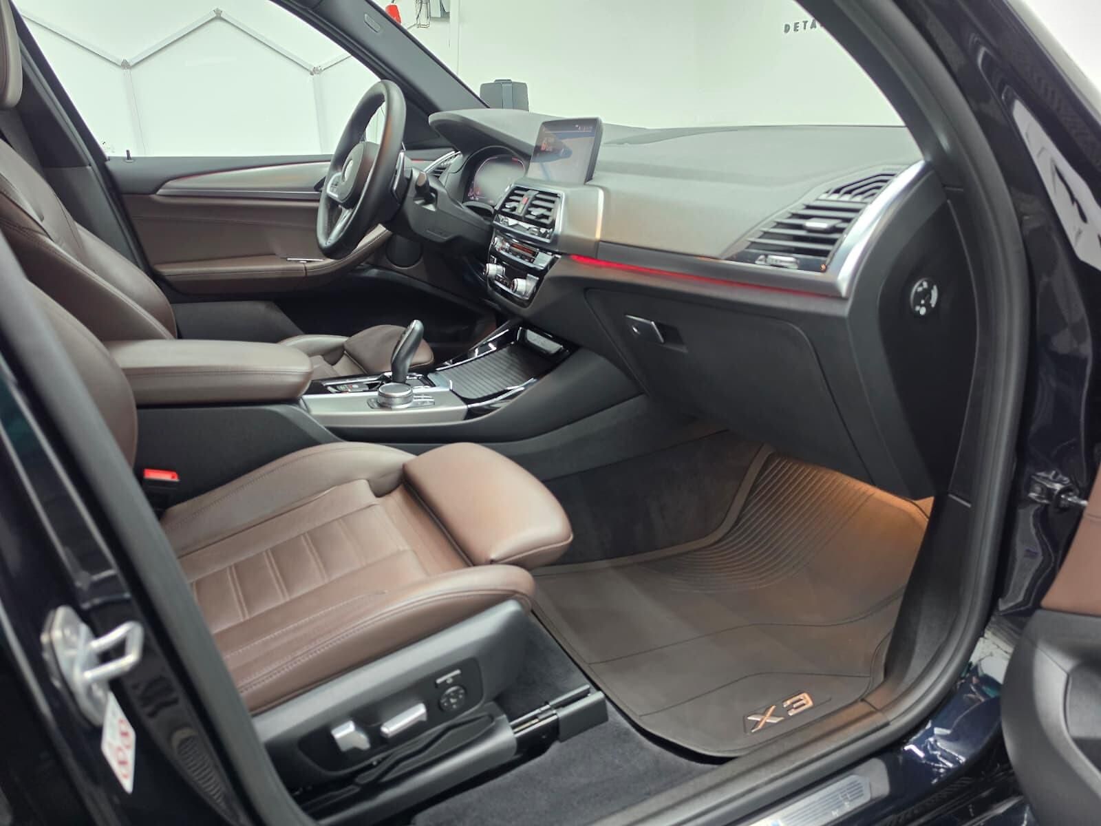BMW X3 2.0 /140kW