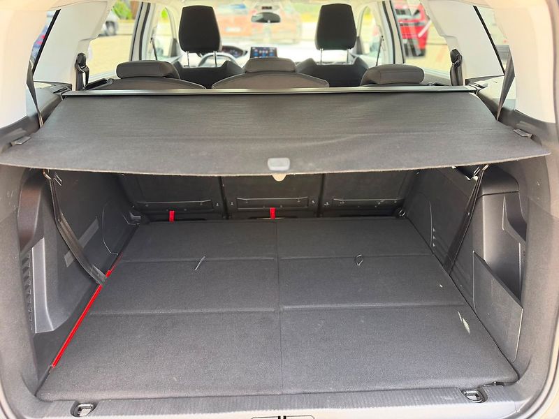 Peugeot 5008 ACTIVE 1.5BHDi 130 MAN6 - fotka 6 z 30
