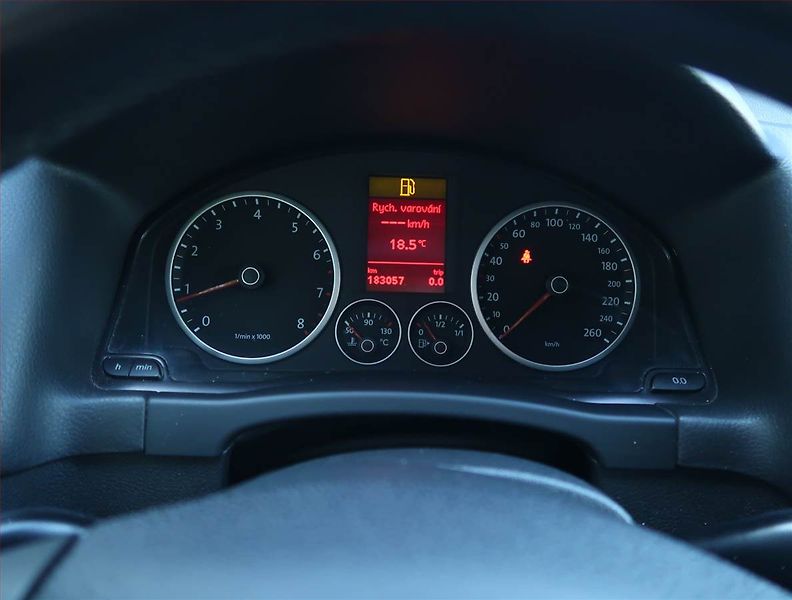 Volkswagen Tiguan (2008) 1.4 TSI, 4X4, Navi, Tempomat - fotka 11 z 17