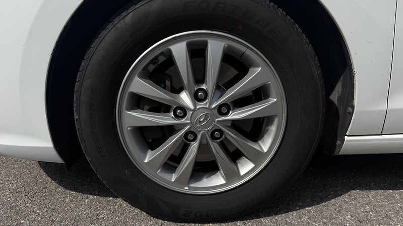 Hyundai i30 (2018) 1.6 CRDI 81KW  - fotka 17 z 19
