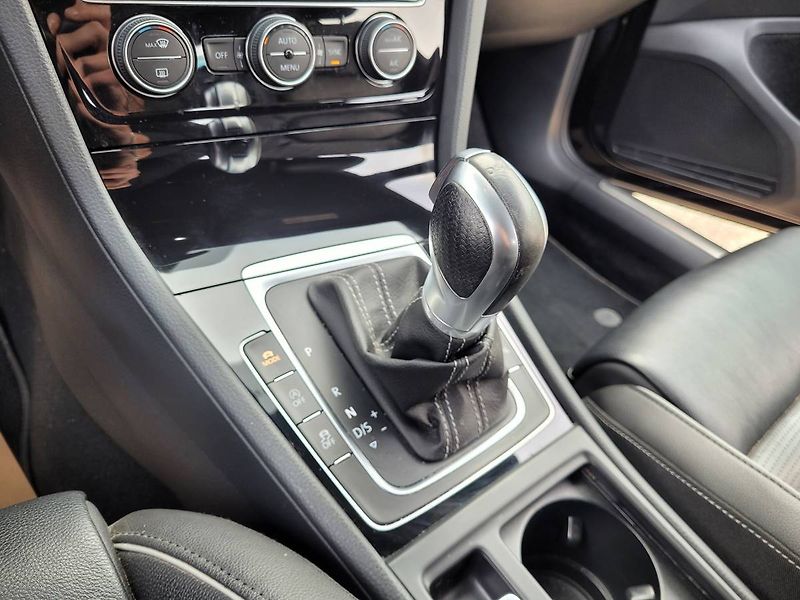 Volkswagen Golf 2.0 TDI GTD DSG Záruka 2roky - fotka 34 z 45
