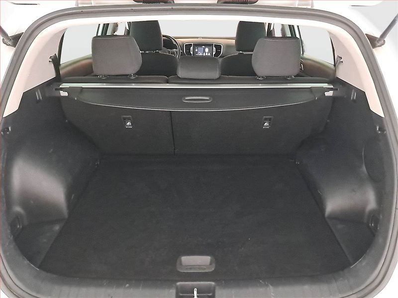 Kia Sportage (2017) 1.6 GDI, Navi, Tempomat - fotka 14 z 17
