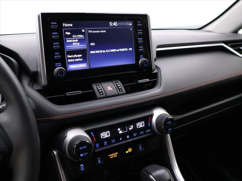 Toyota RAV4 2,5 Hybrid 131kW Adventure 4WD - fotka 22 z 35